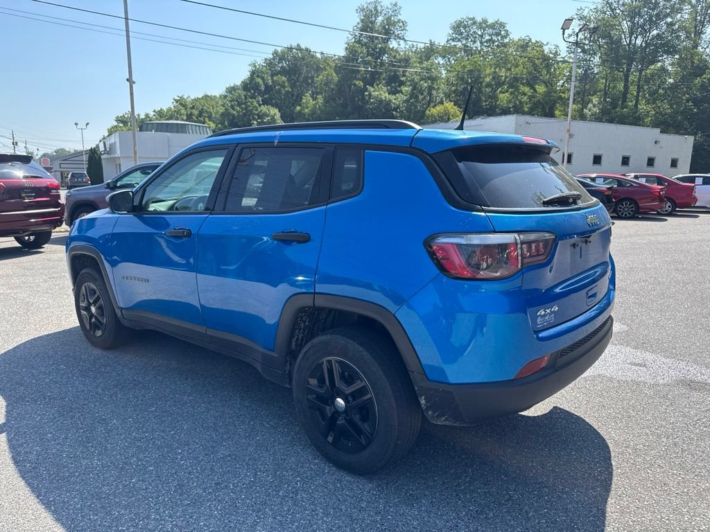 Used 2018 Jeep Compass Sport w/ Cold Weather Group AWD/4WD image 4