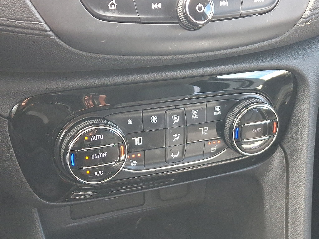 Certified 2022 Buick Encore GX Select FWD image 16