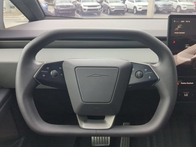 Used 2024 Tesla Cybertruck AWD Crew Cab image 28