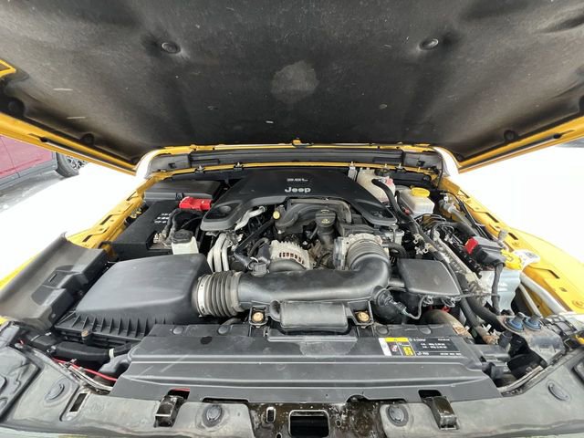 Used 2019 Jeep Wrangler Unlimited Sahara w/ Dual Top Group image 13