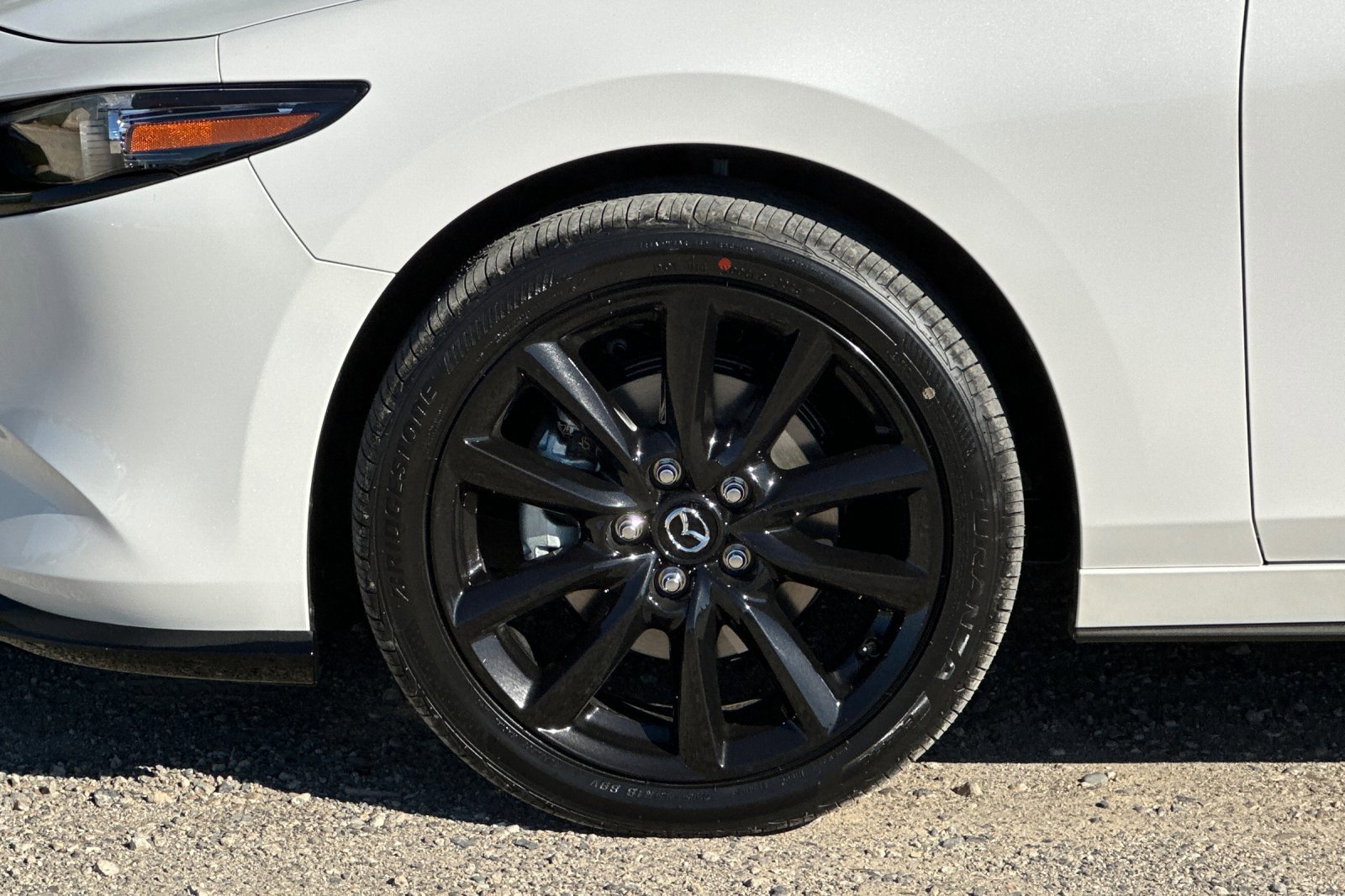 New 2026 MAZDA MAZDA3 Hatchback w/Premium Plus Pkg image 34