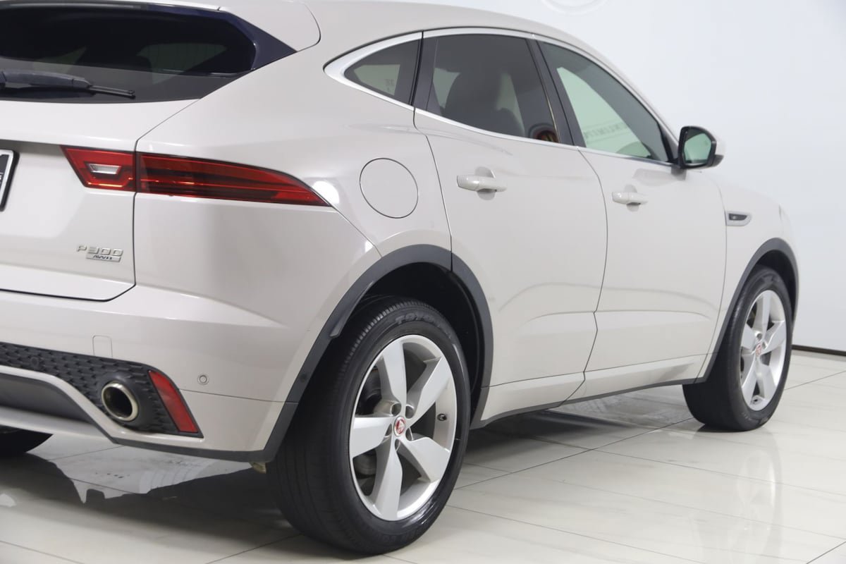 Used 2018 Jaguar E-PACE R-Dynamic S AWD/4WD image 44