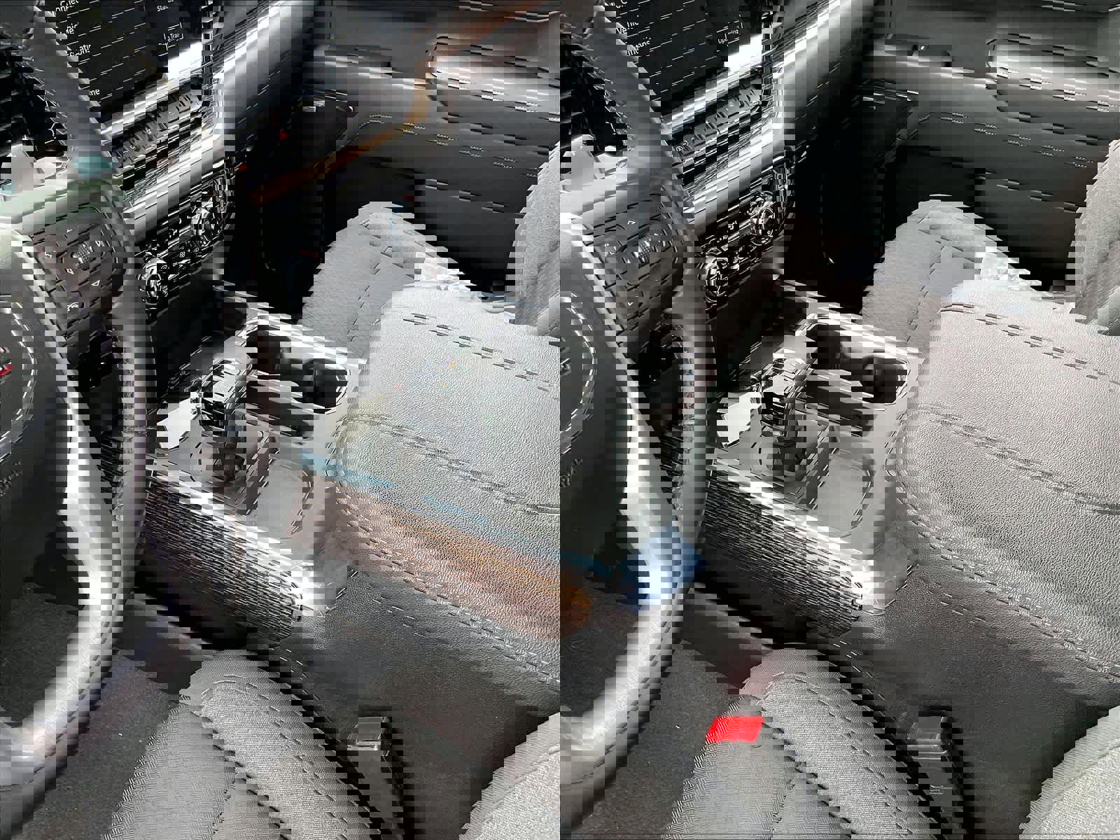 Used 2023 GMC Sierra 1500 Elevation w/ Preferred Package image 18