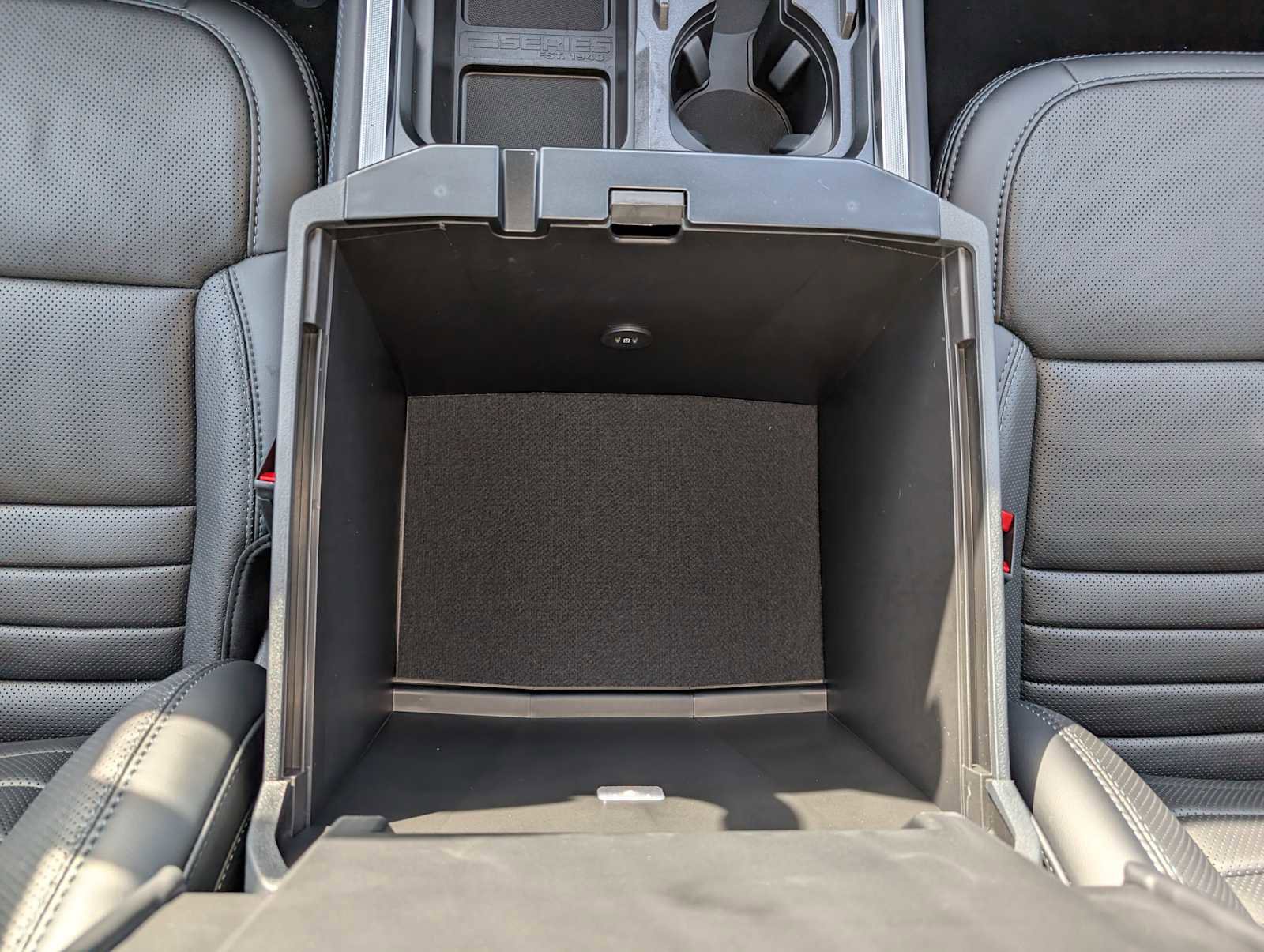 New 2026 Ford F250 Platinum image 16