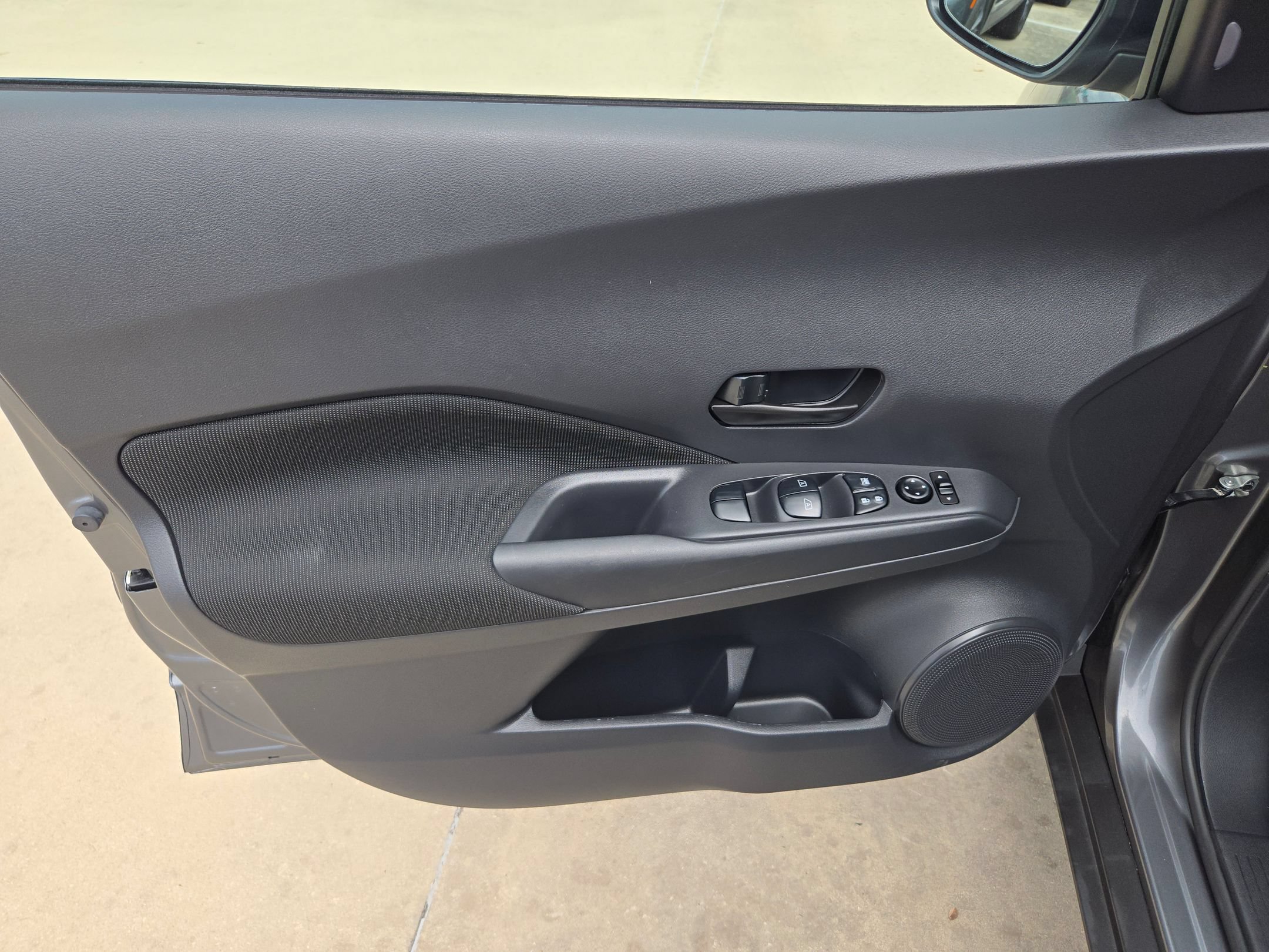 Certified 2025 Nissan Kicks Play S FWD image 11