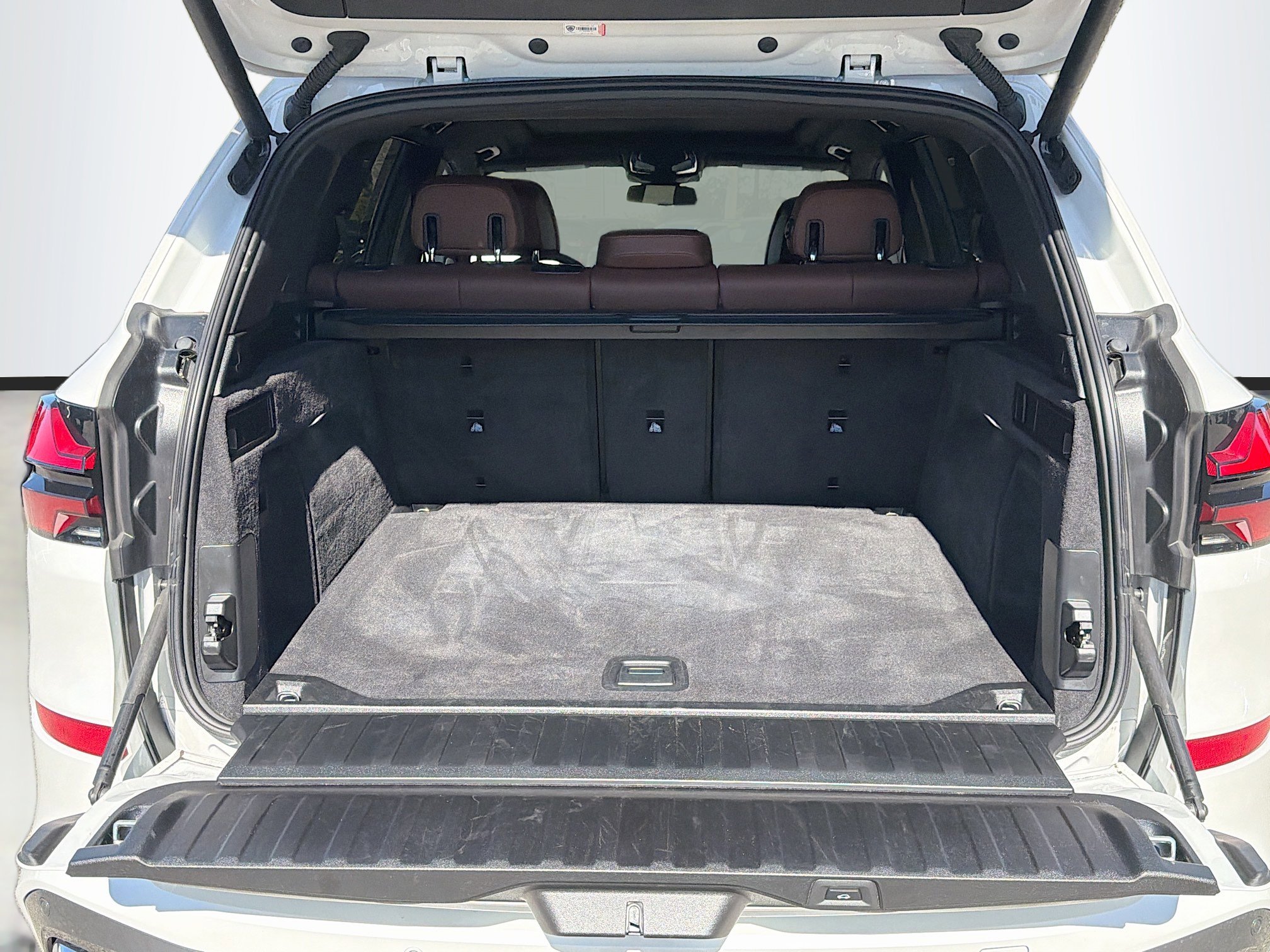 Used 2026 BMW X5 sDrive40i image 12