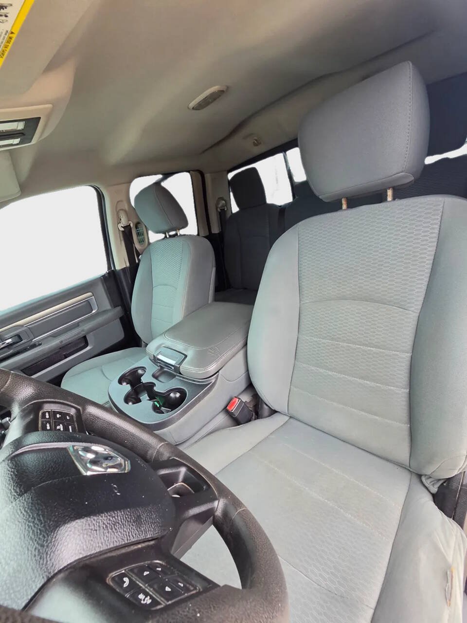 Used 2014 RAM 1500 Classic SLT RWD image 9