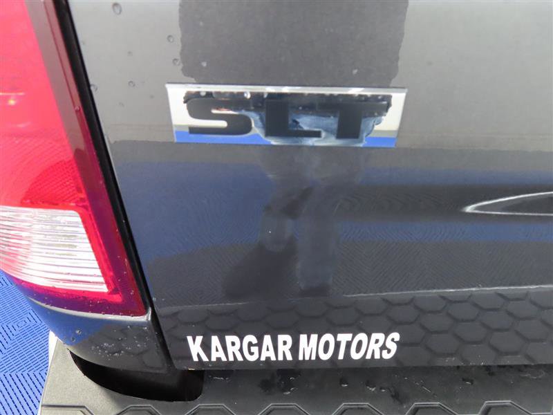 Used 2024 RAM 1500 Classic SLT AWD/4WD image 12