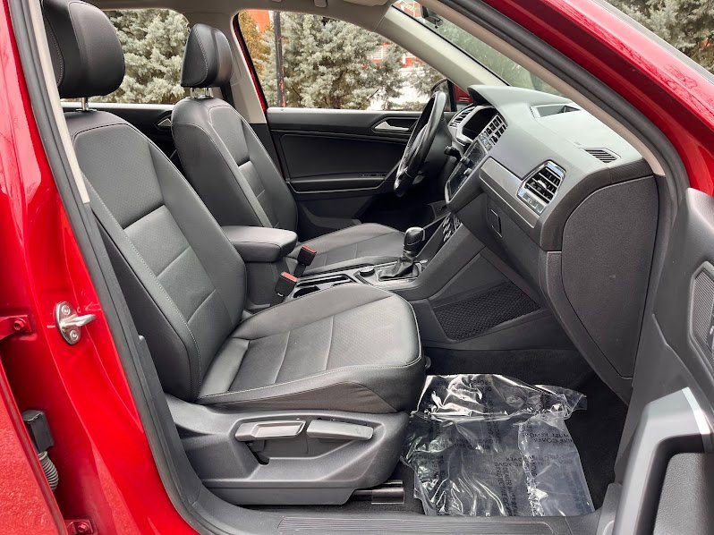 Used 2019 Volkswagen Tiguan SEL image 37
