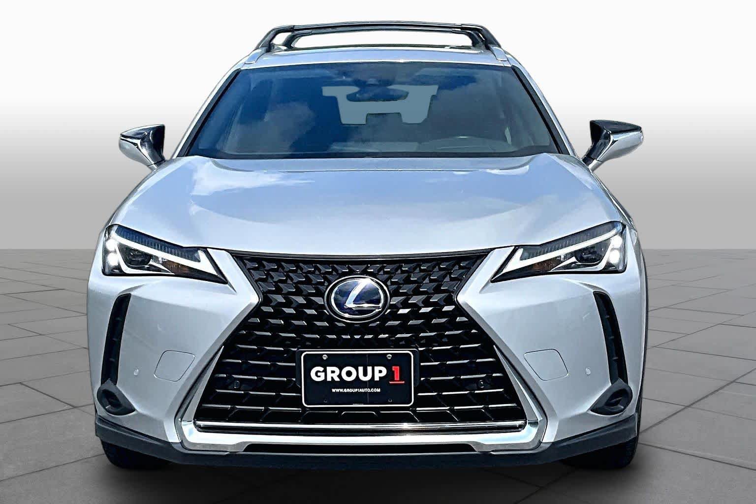 Used 2020 Lexus UX 250h w/ Premium Package AWD/4WD image 4