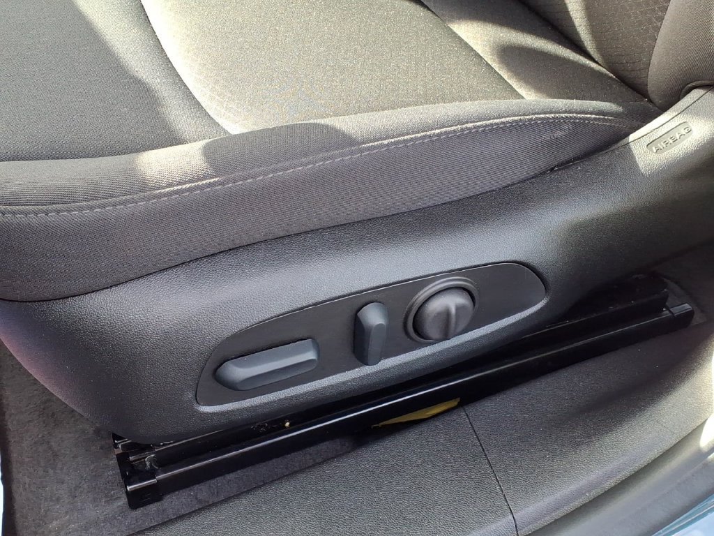 Used 2025 Chevrolet Malibu LS w/ Driver Confidence Package FWD image 15