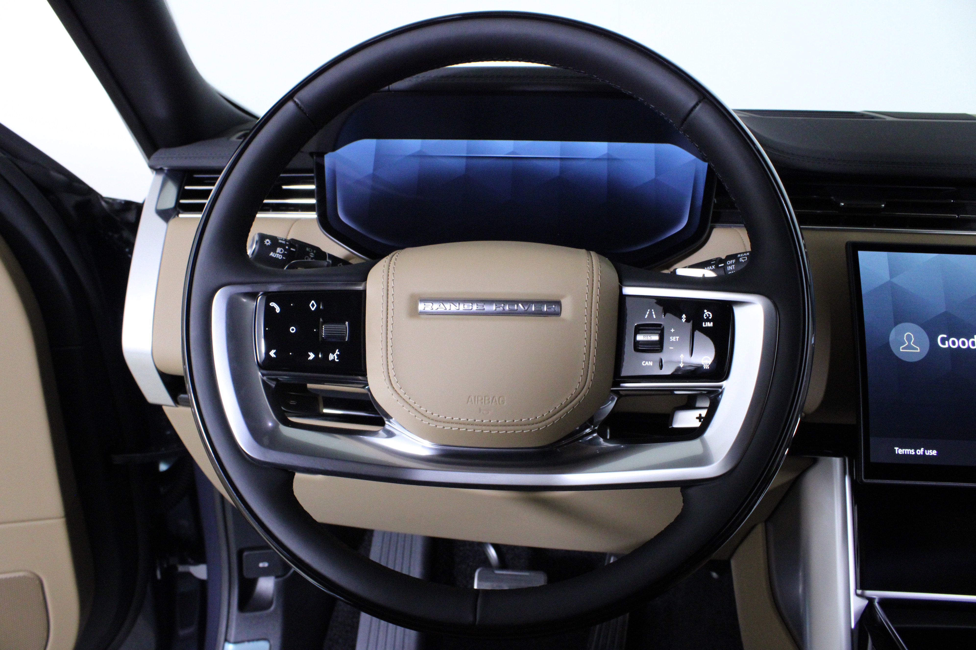 New 2026 Land Rover Range Rover Long Wheelbase SE image 17