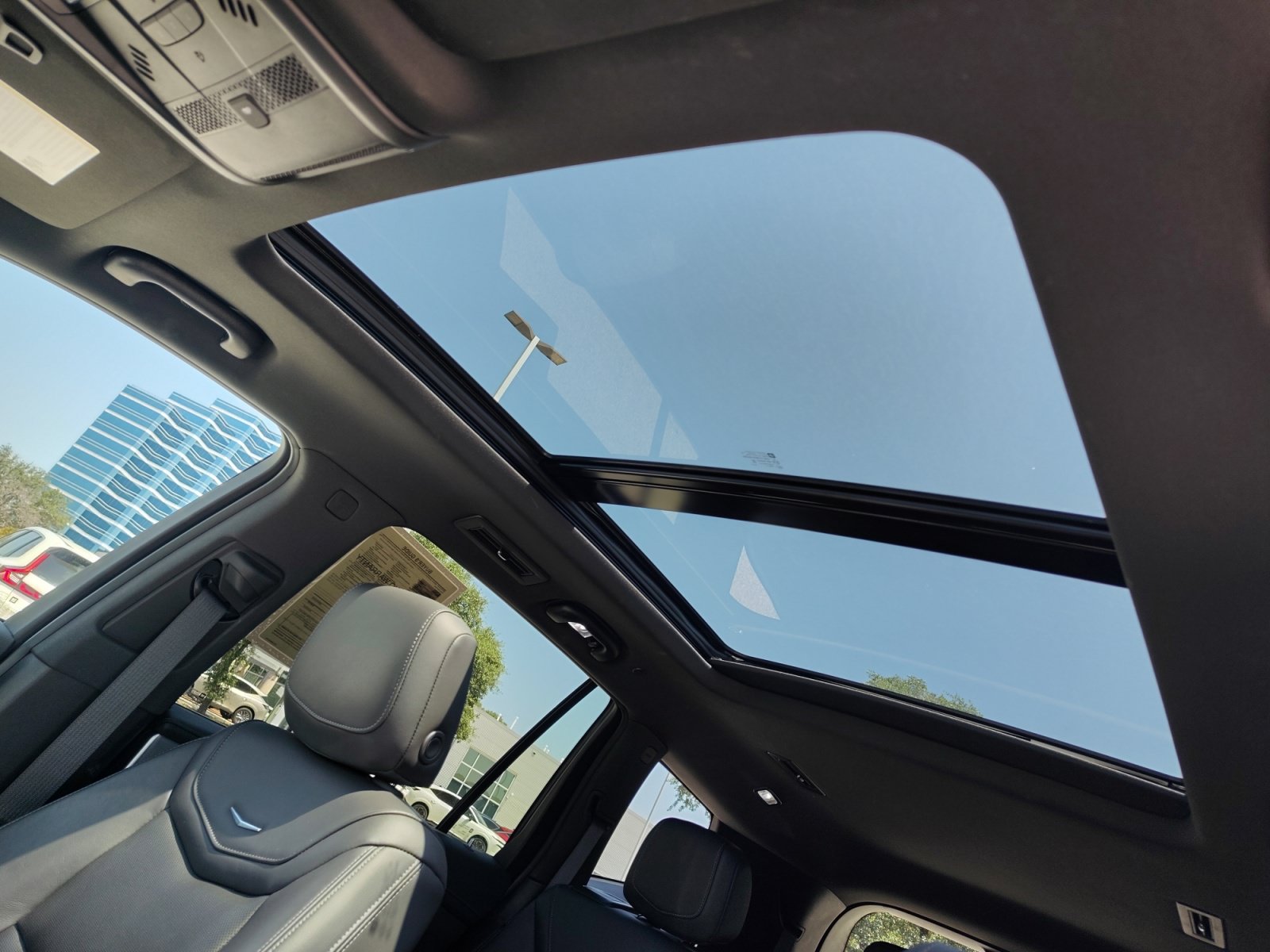 Used 2025 Cadillac XT6 Premium Luxury FWD image 20