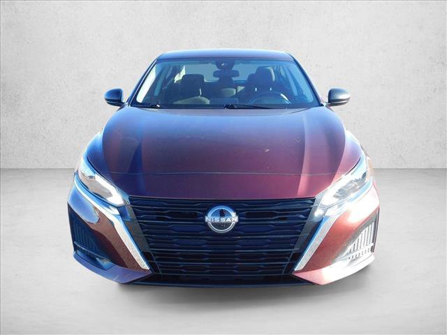 Used 2025 Nissan Altima 2.5 SV FWD image 4
