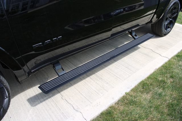 Used 2026 RAM 1500 Laramie w/ Night Edition AWD/4WD image 35