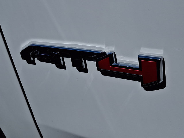 New 2026 GMC Yukon AT4 w/ AT4 Premium Plus Package AWD/4WD image 22