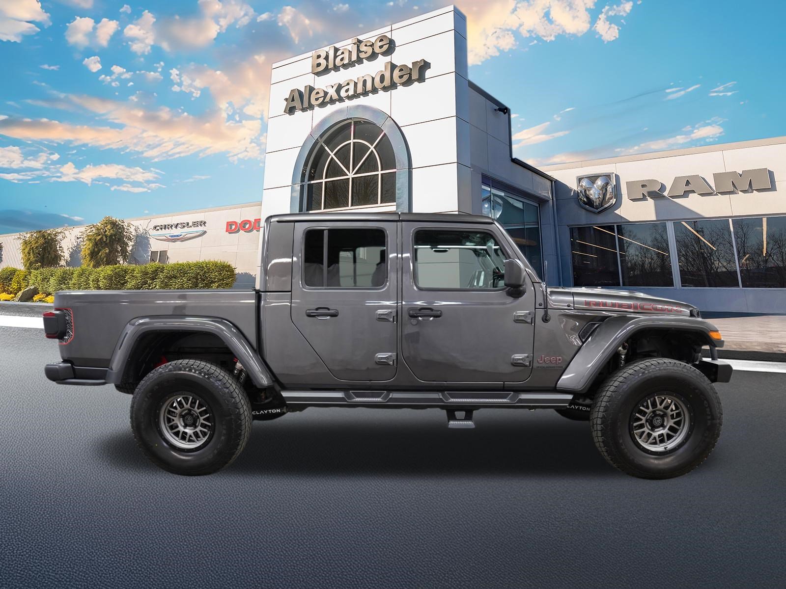 Used 2023 Jeep Gladiator Rubicon w/ Dual Top Group image 2