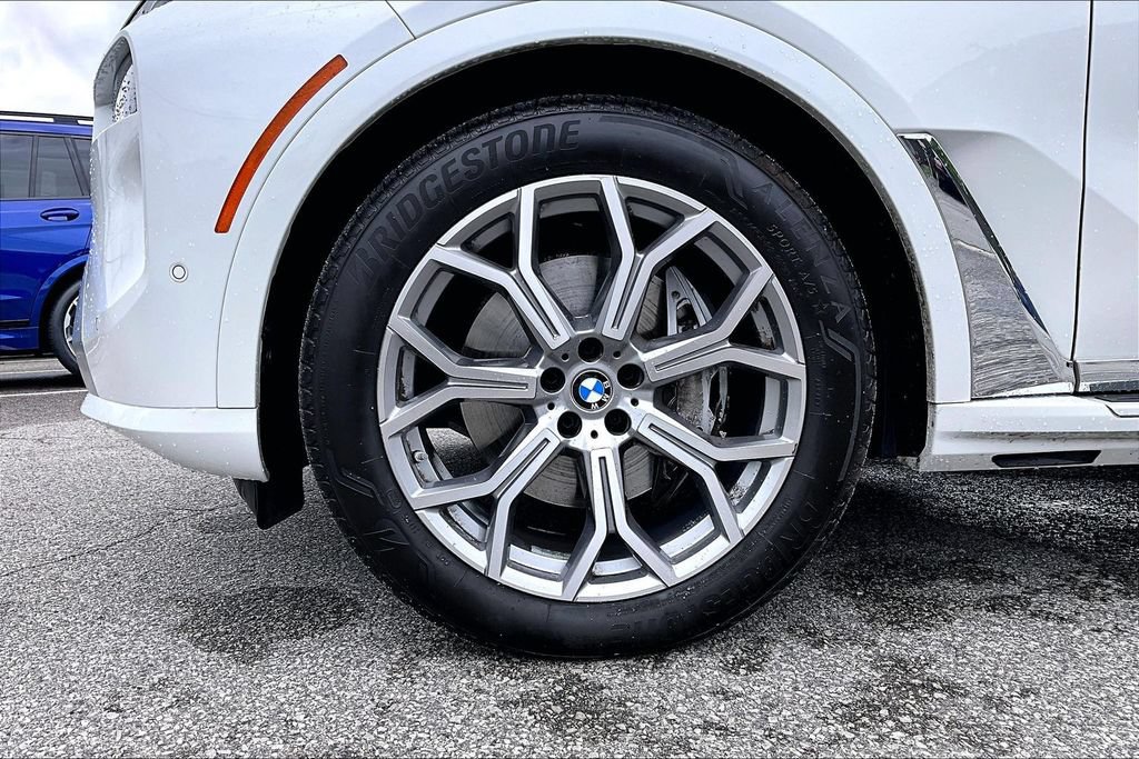 Certified 2026 BMW X7 xDrive40i AWD/4WD image 34