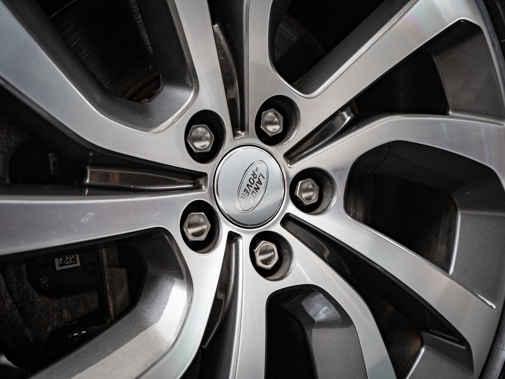 Used 2022 Land Rover Discovery Sport SE image 8