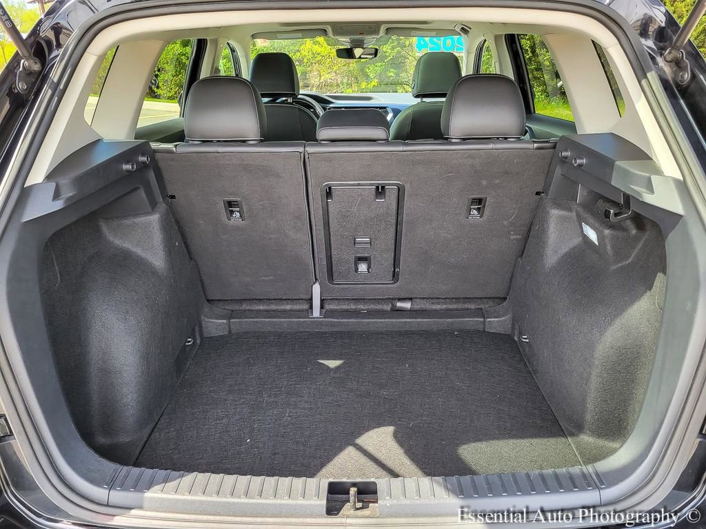 Used 2024 Volkswagen Taos SE FWD image 27