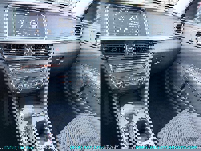 Used 2019 Kia Optima LX image 18