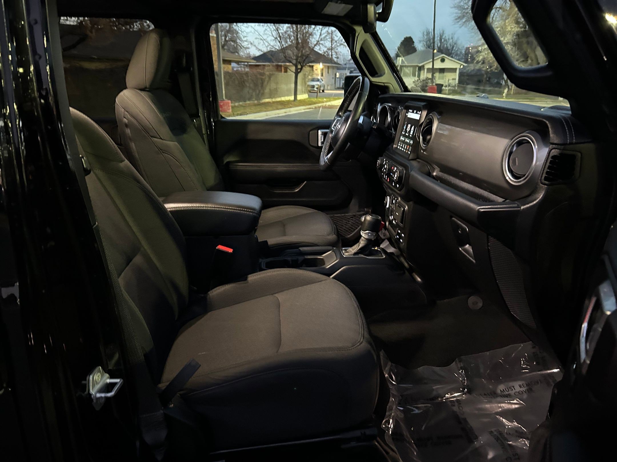 Used 2022 Jeep Wrangler Unlimited Sahara w/ Cold Weather Group image 29