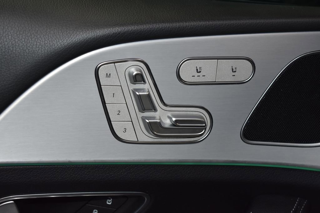 Used 2024 Mercedes-Benz GLE 450e 4MATIC image 5