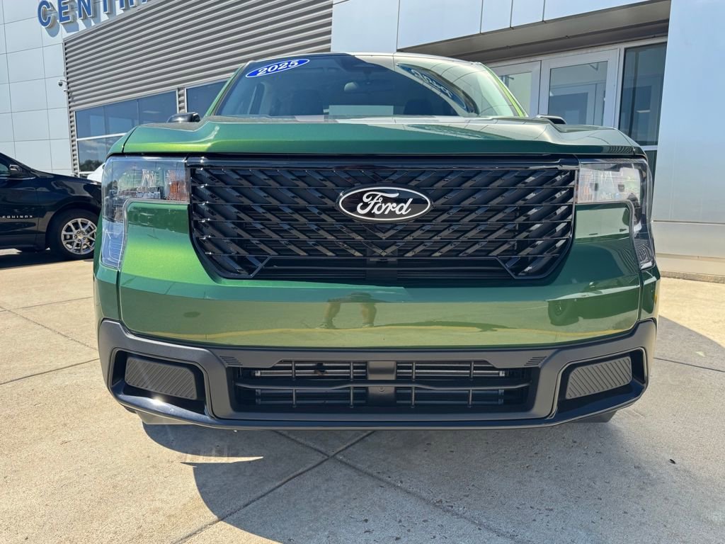 New 2025 Ford Maverick XLT w/ Black Appearance Package image 13