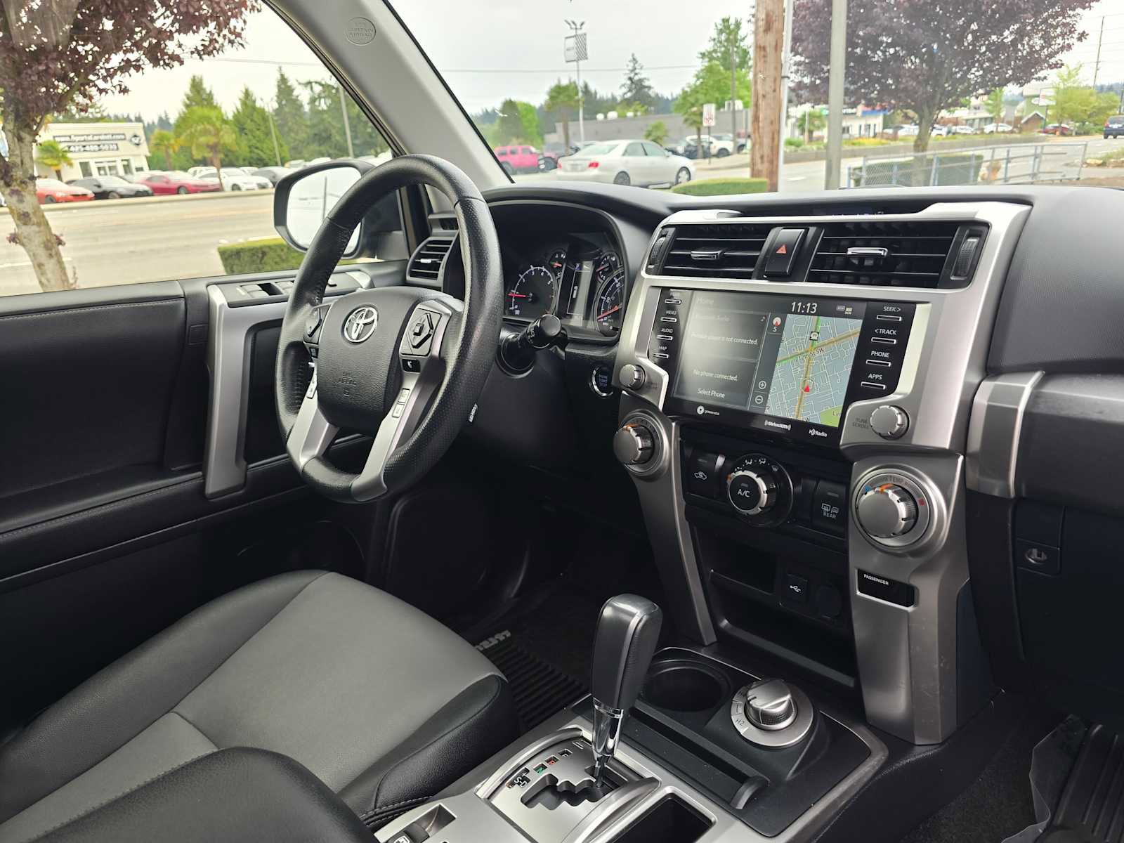 Used 2020 Toyota 4Runner SR5 Premium w/ Moonroof Package AWD/4WD image 10