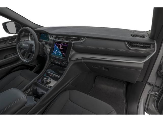Used 2025 Jeep Grand Cherokee L Altitude AWD/4WD image 17