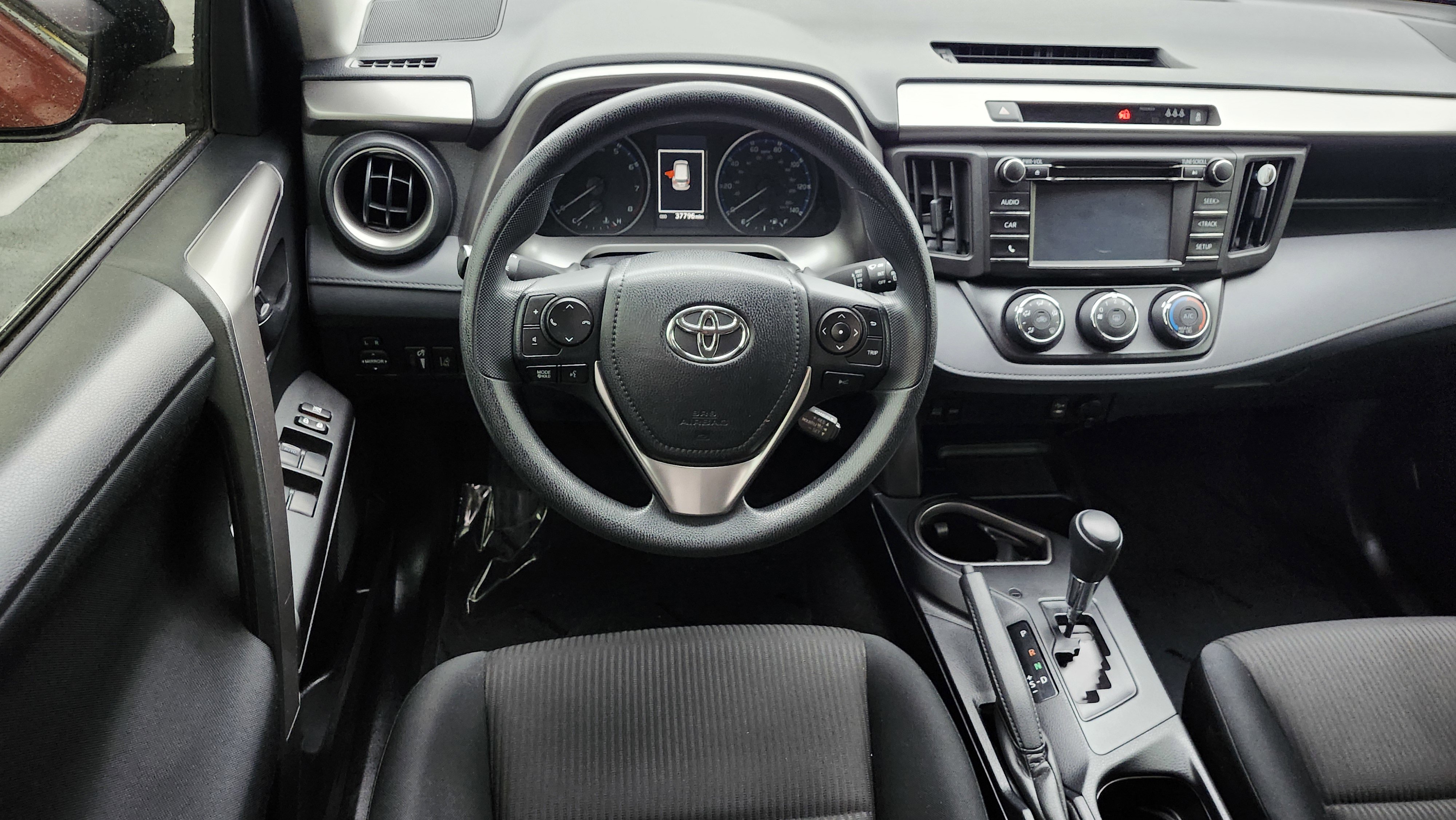 Used 2017 Toyota RAV4 LE image 20