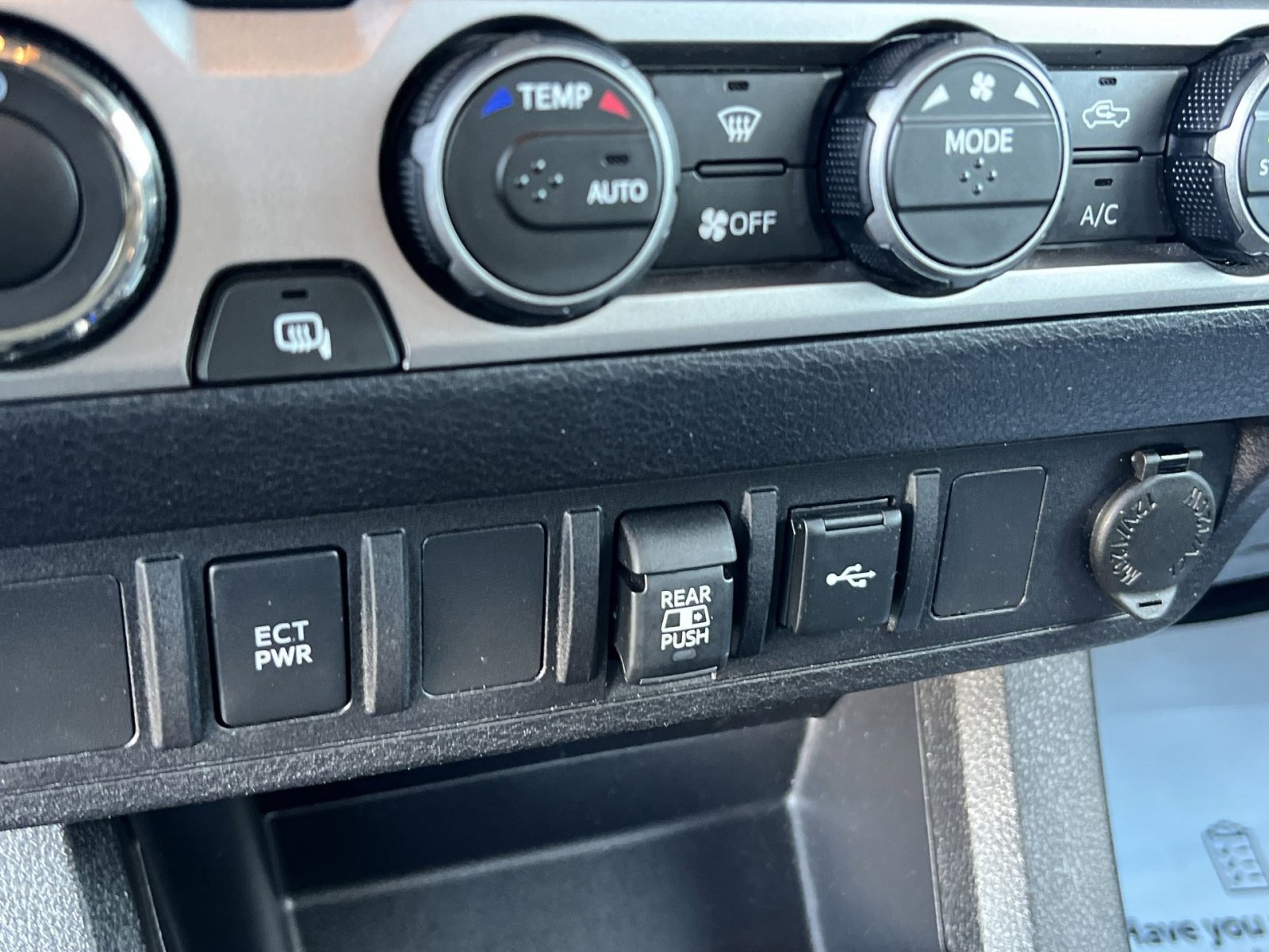 Used 2022 Toyota Tacoma SR5 image 30