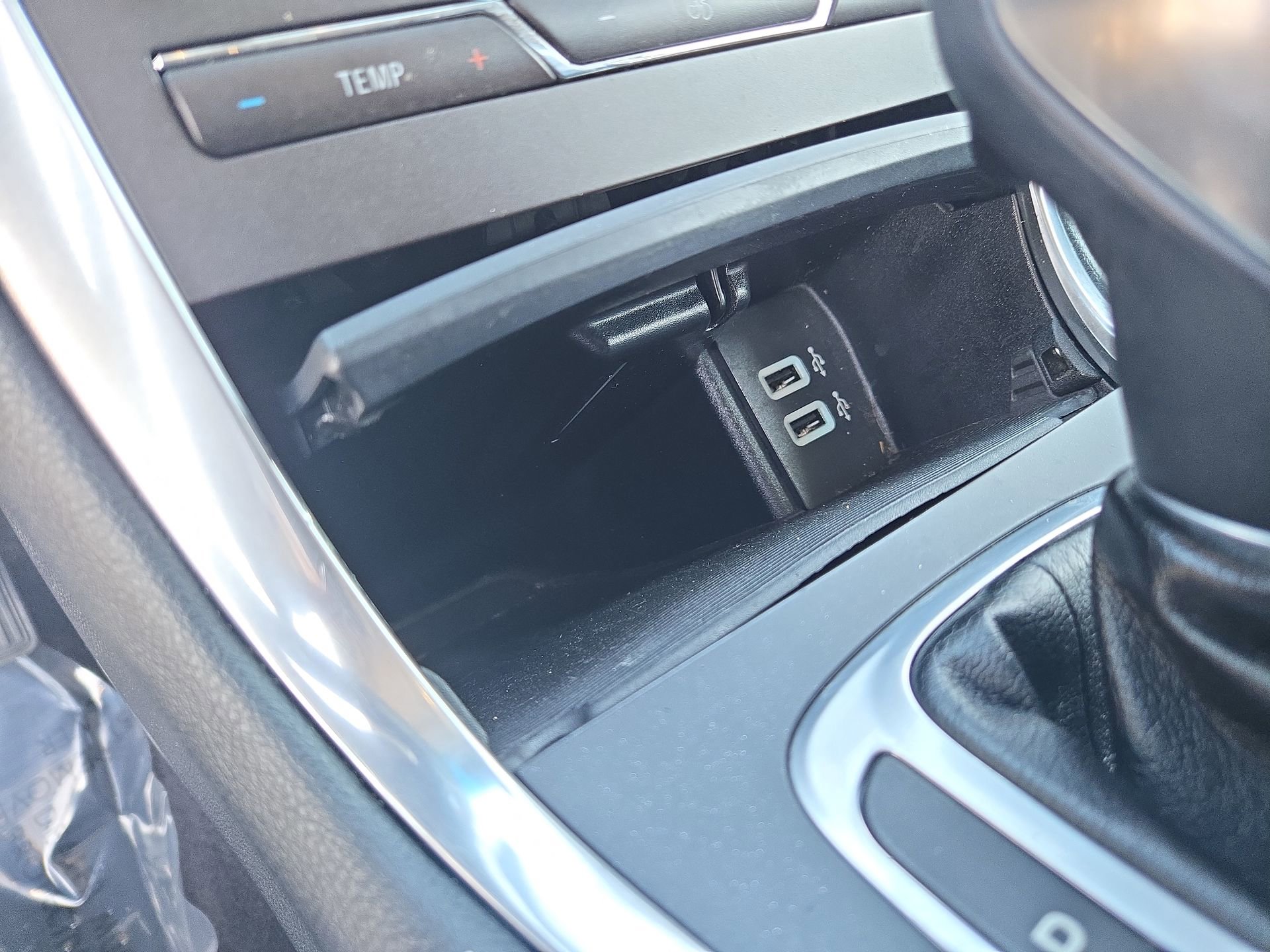 Used 2016 Ford Edge Titanium w/ Technology Package image 27