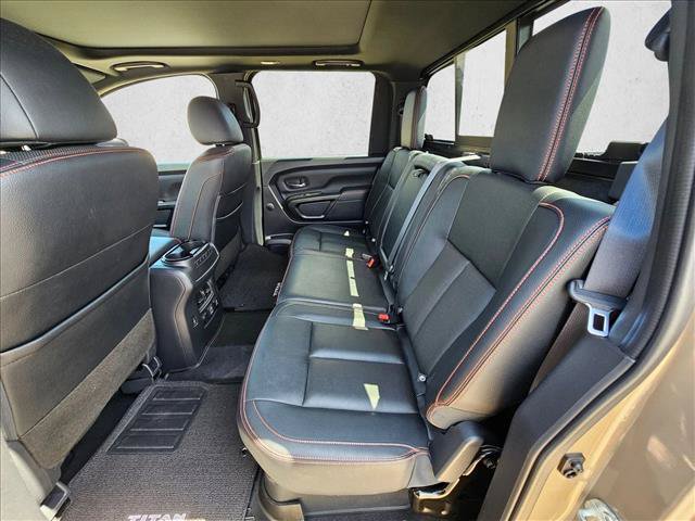 Used 2023 Nissan Titan PRO-4X w/ Pro-4x Convenience Package AWD/4WD image 17