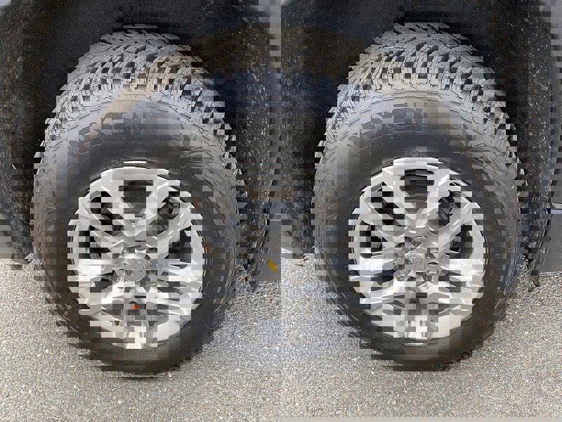 Used 2019 Chevrolet Traverse LT image 15