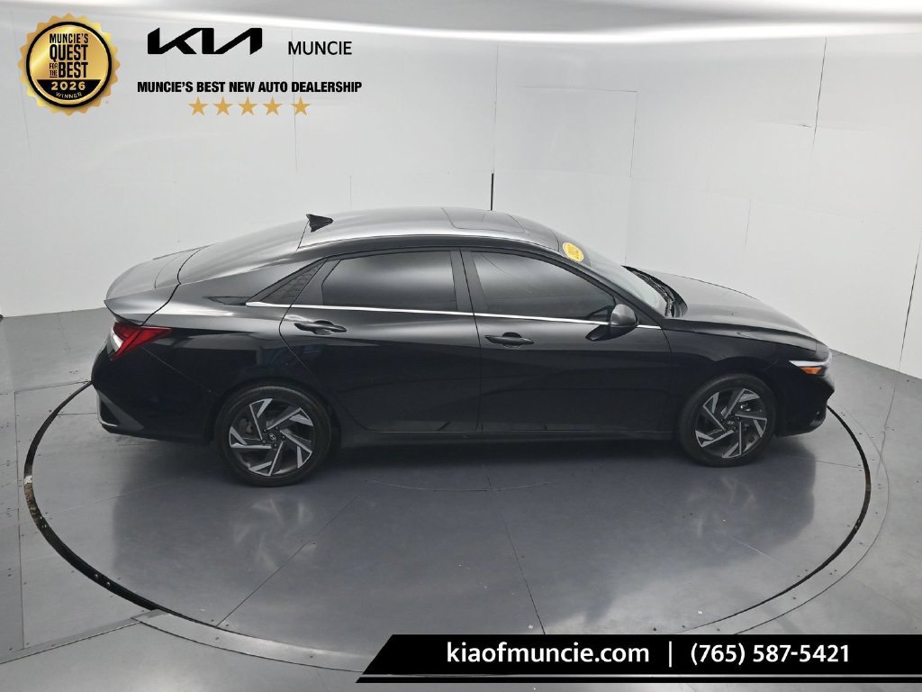 Used 2025 Hyundai Elantra Limited w/ Cargo Package FWD image 52