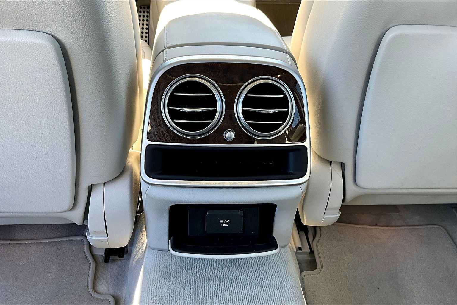 Used 2015 Mercedes-Benz S 550 Sedan image 34