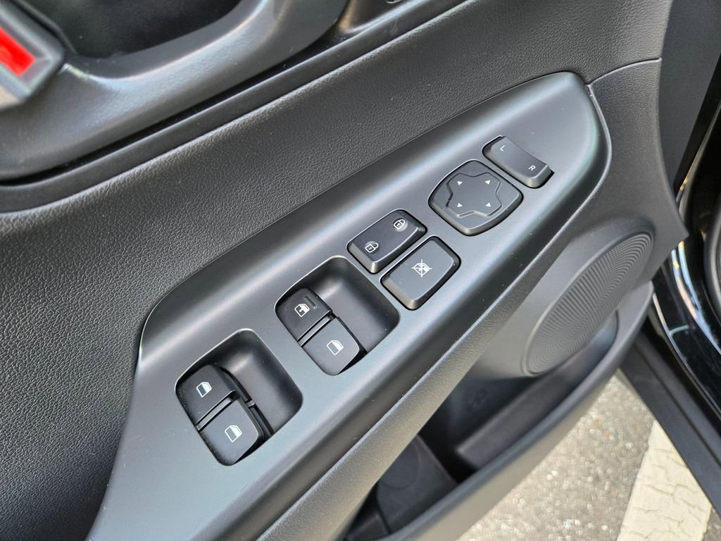 Used 2022 Hyundai Kona SEL image 22