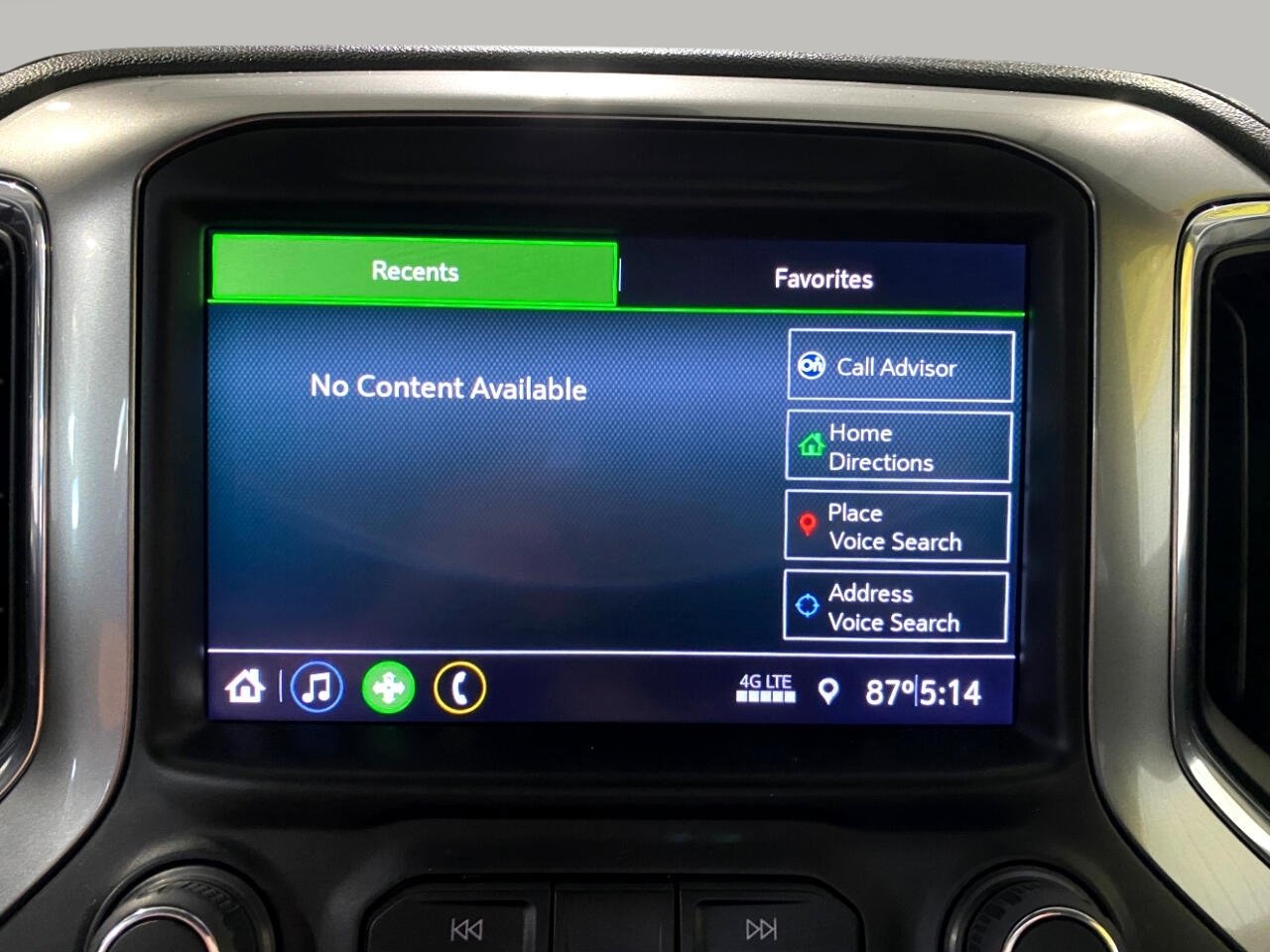 Used 2022 Chevrolet Silverado 1500 LT w/ Z71 Off-Road Package image 18