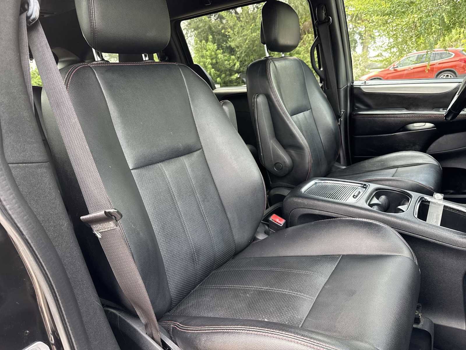 Used 2020 Dodge Grand Caravan GT FWD image 22