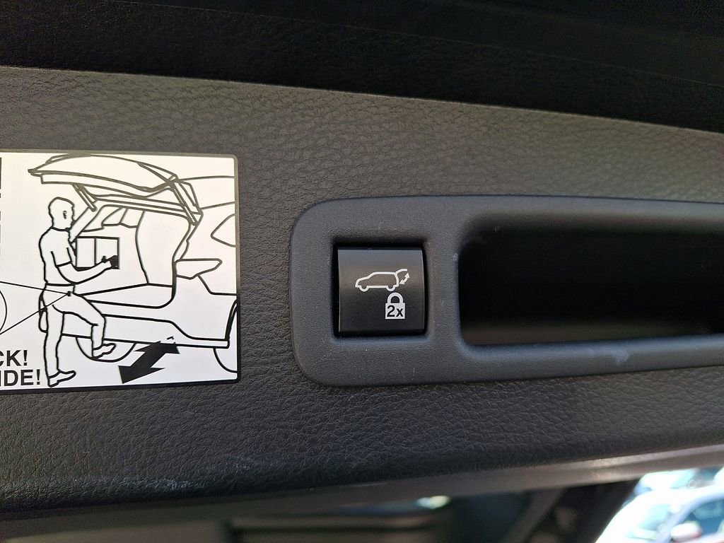 Used 2022 Toyota Sienna XLE image 27