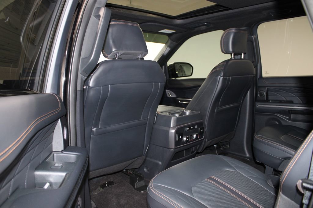 Used 2023 Ford Expedition Max Platinum AWD/4WD image 30