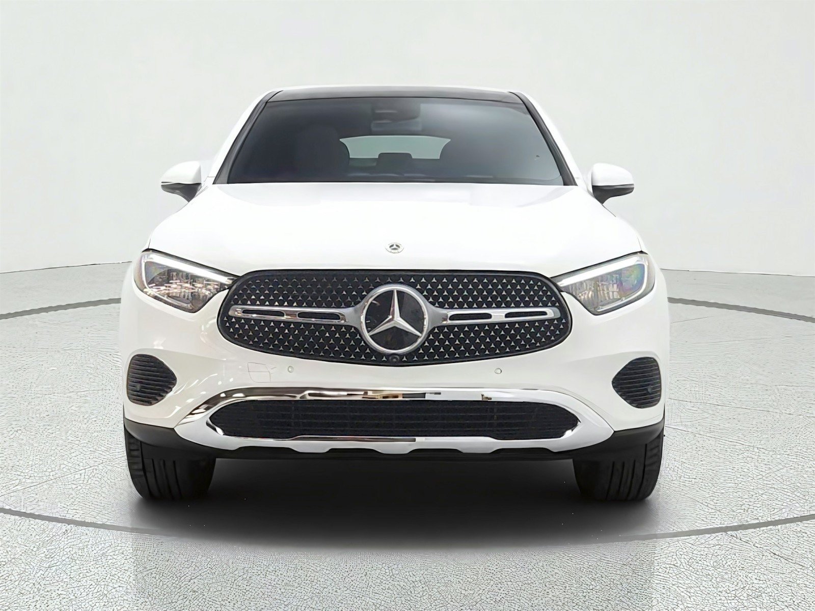 Certified 2026 Mercedes-Benz GLC 300 4MATIC image 2