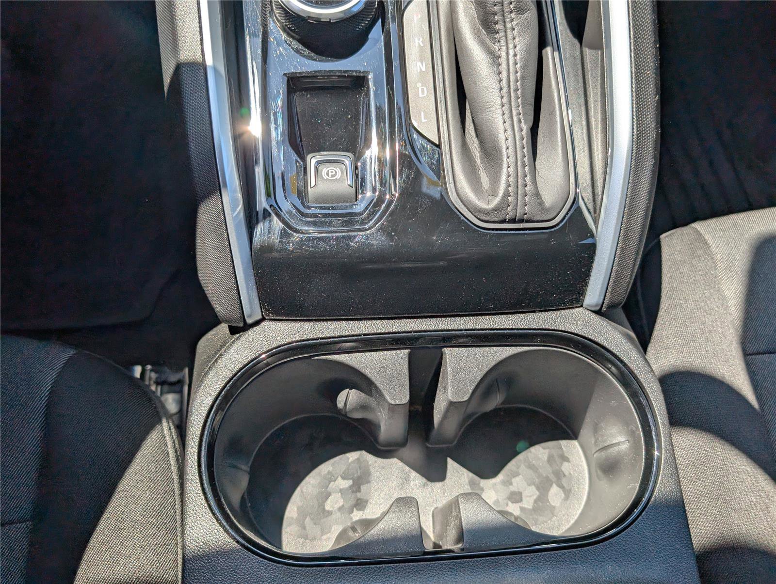 Used 2024 Chevrolet Colorado Trail Boss w/ Technology Package image 24