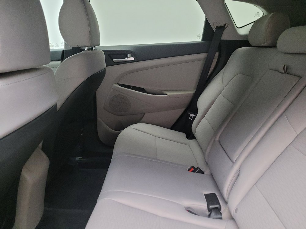 Used 2019 Hyundai Tucson SE AWD/4WD image 18