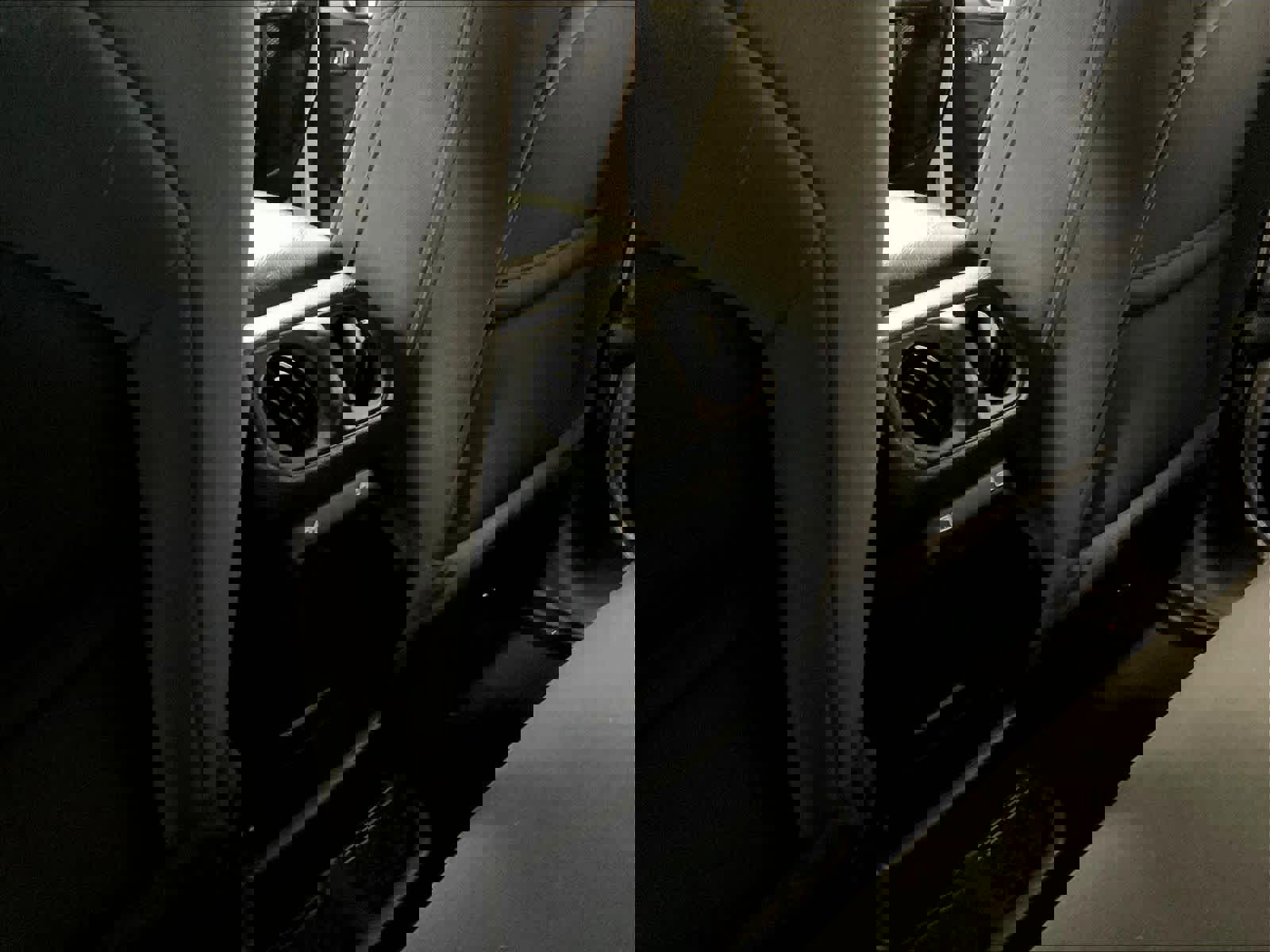 Used 2023 Jeep Wrangler Unlimited w/ Cold Weather Group AWD/4WD image 28