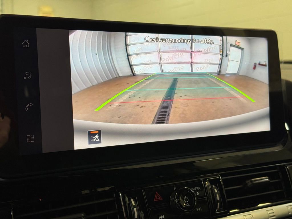 New 2026 Nissan Pathfinder SV image 39