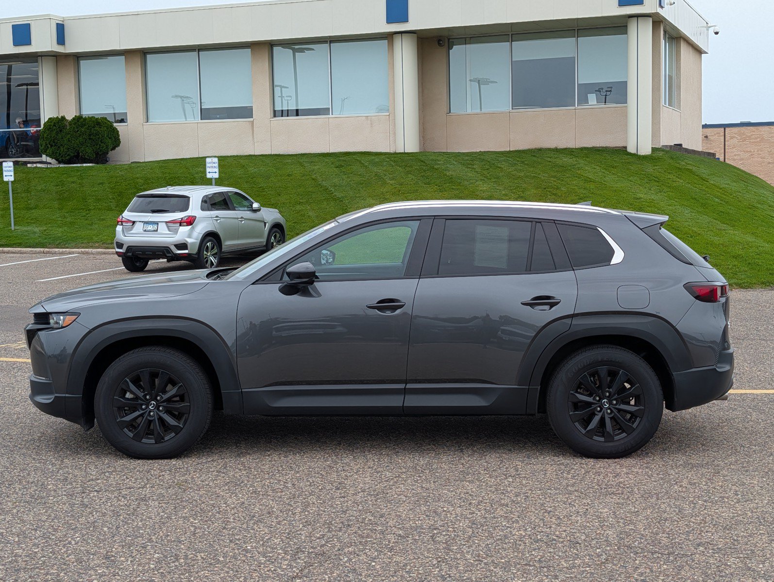 Used 2024 MAZDA CX-50 AWD 2.5 S w/ Cargo Package image 2