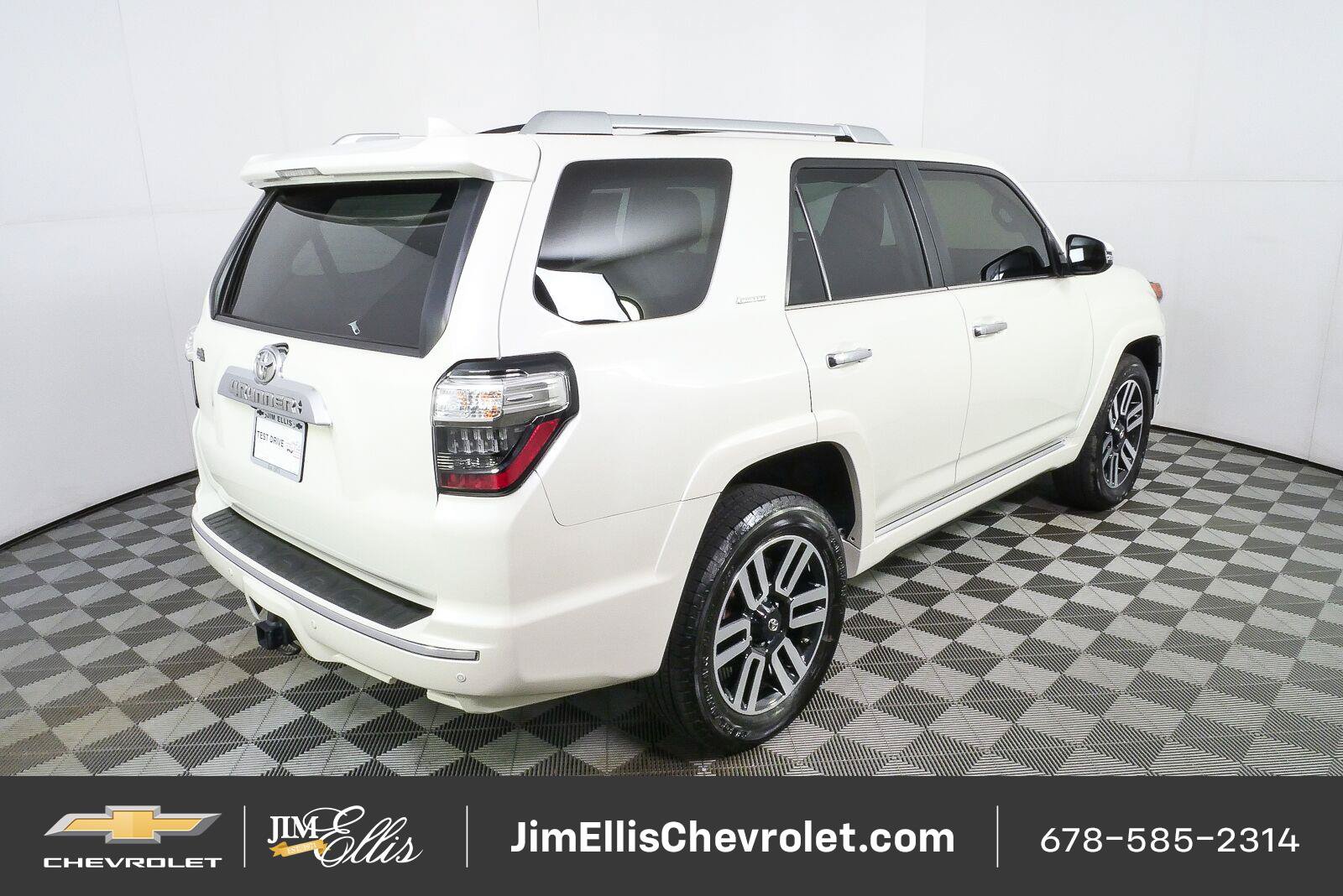 Used 2021 Toyota 4Runner Limited AWD/4WD image 3