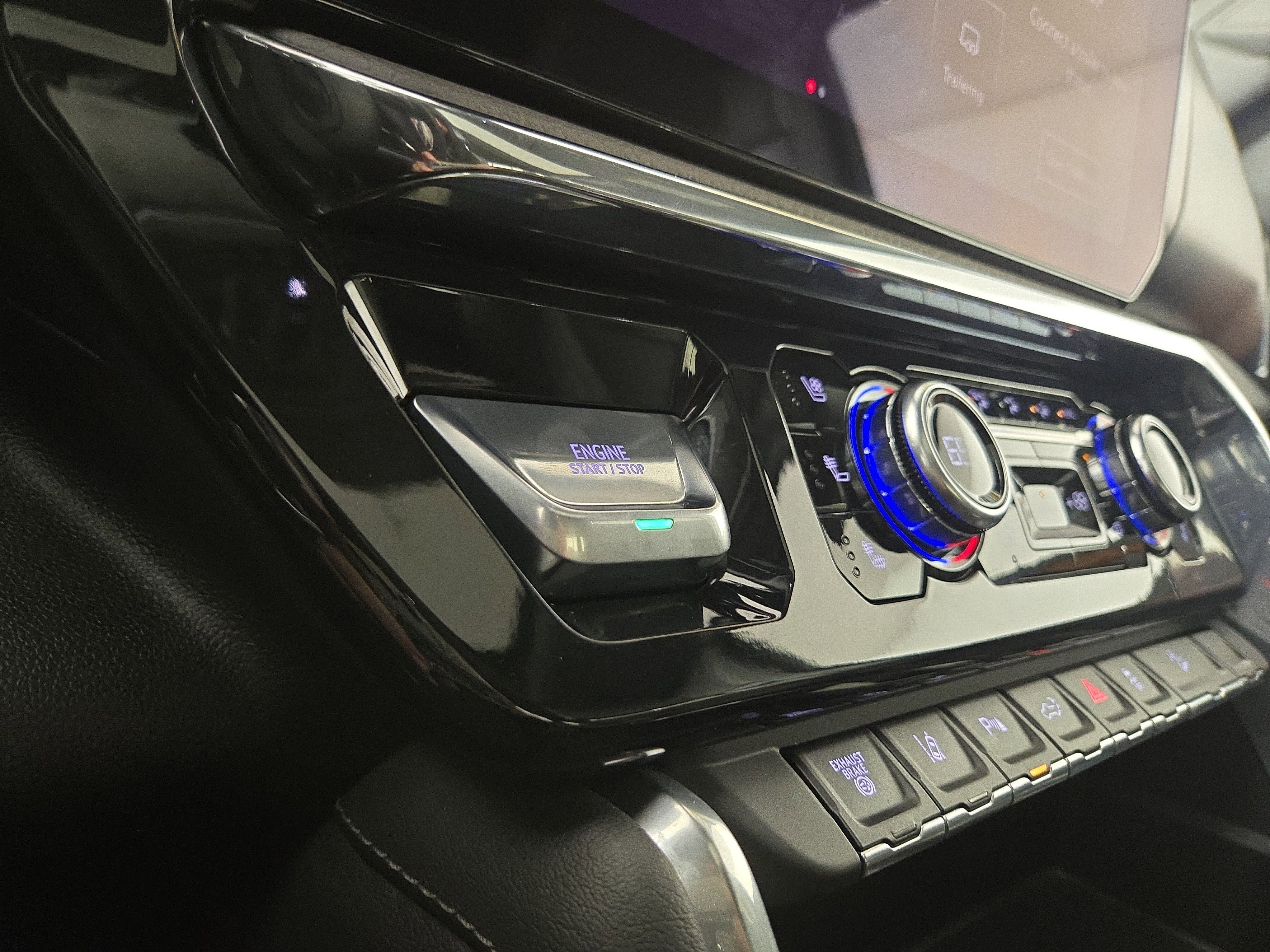 Certified 2024 GMC Sierra 2500 Denali image 25